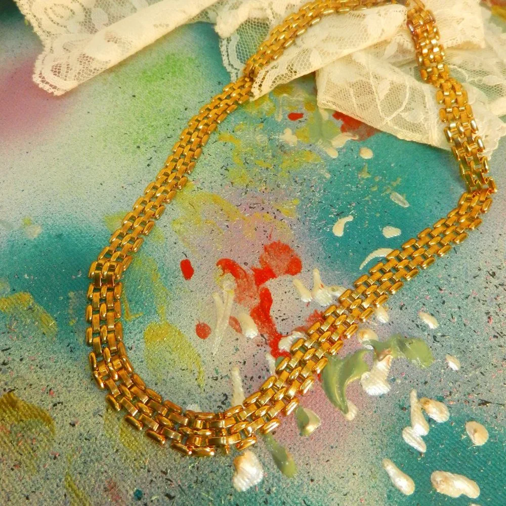 VTG gold metal chain necklace basketweave gold tone chunky link metallic choker
